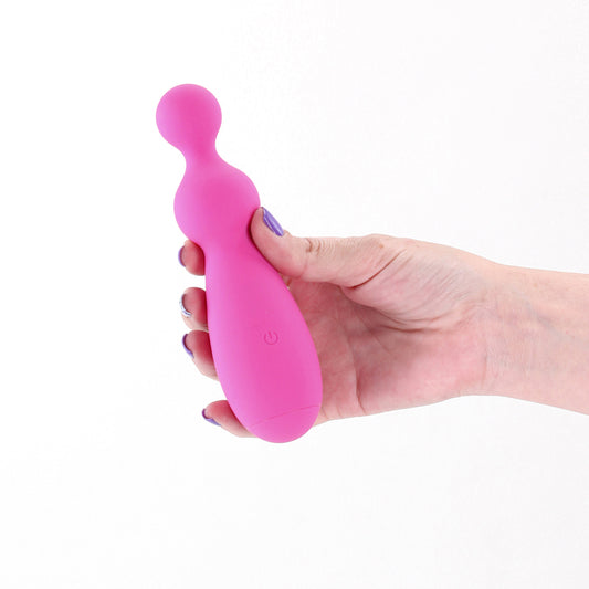 Pretty in Pink Petal - Pink 15.5 cm USB Rechargeable Vibrator