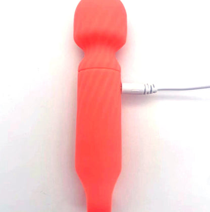 Maia DOLLY 12.7 cm USB Rechargeable Massage Wand
