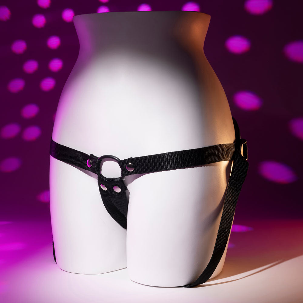Evolved GIVING VIBES - Black 14.6 cm Vibrating Strap-On