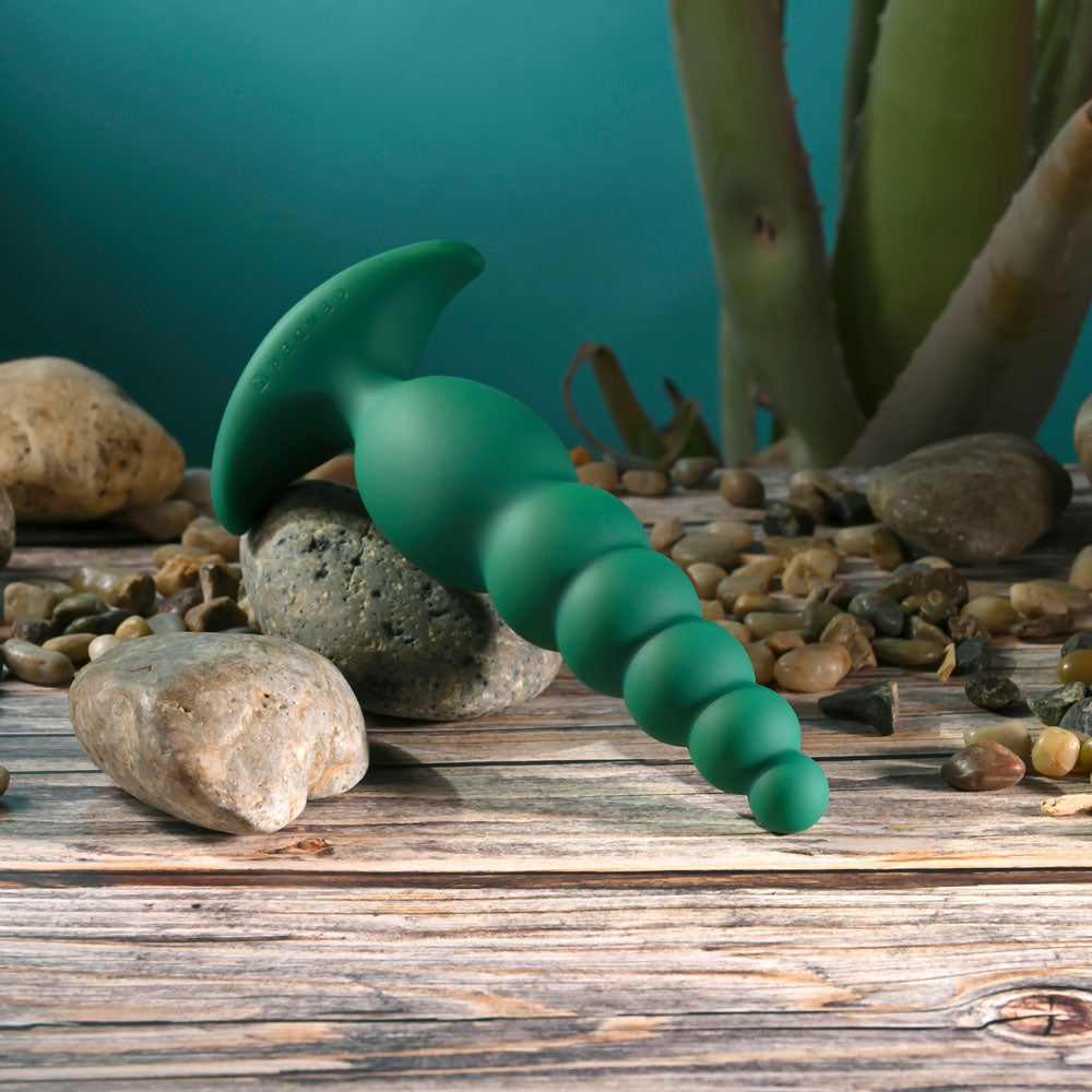 Gender X THE RATTLER - Green 17 cm Vibrating and Twirling Anal Plug