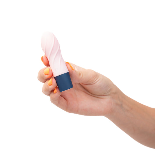 Maia POPPI Light Pink 8.9 cm USB Rechargeable Bullet. Full view of the bullet on a white background, wider framing.