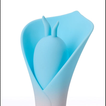 Maia MINA / USB Rechargeable Fluttering Flower Stimulator