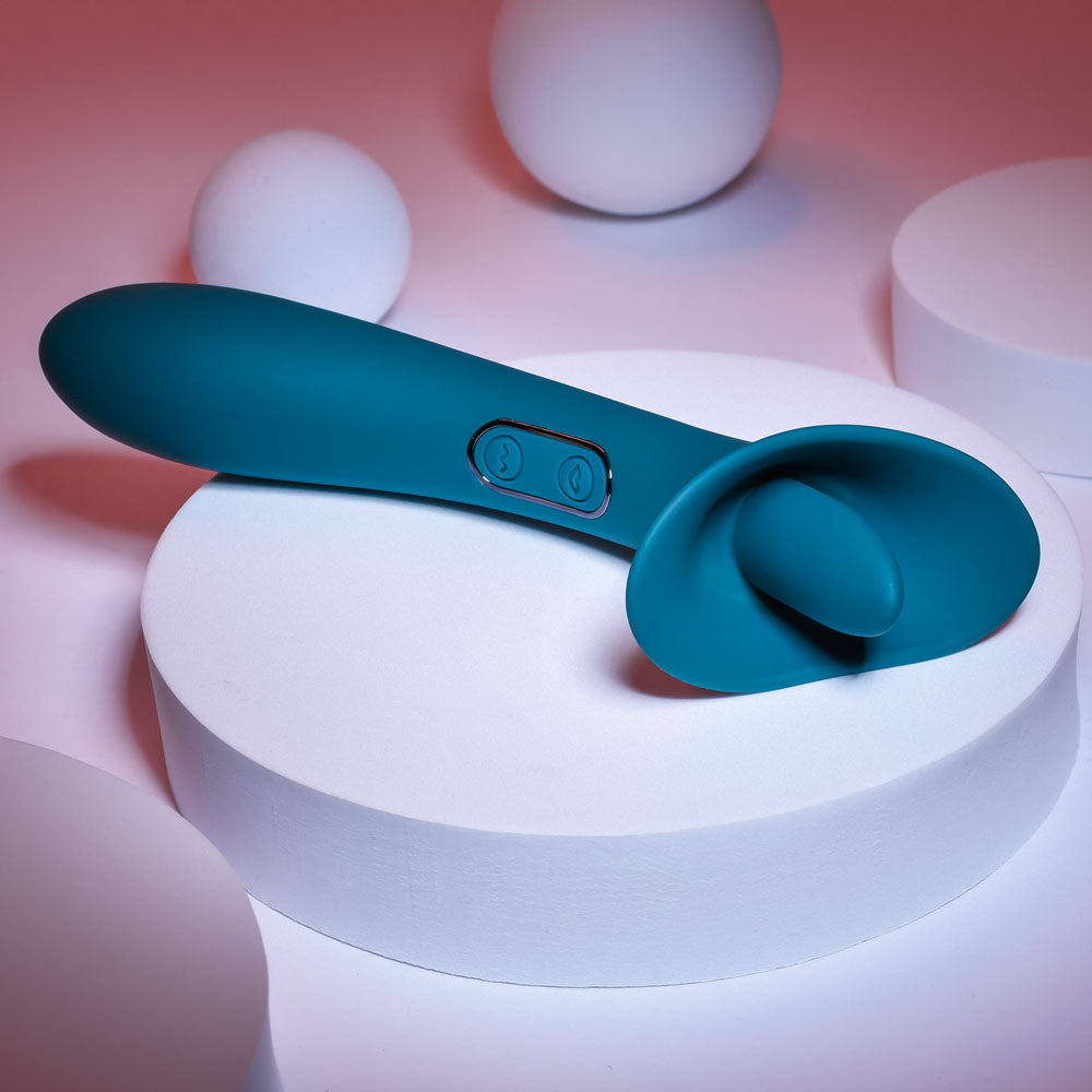 Playboy Pleasure TRUE INDULGENCE 21.3 cm Vibrator with Flicking Tip
