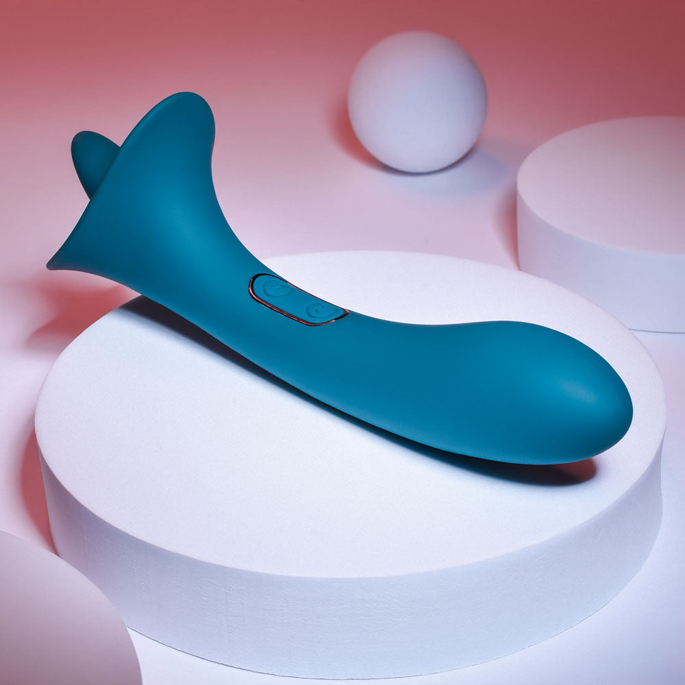 Playboy Pleasure TRUE INDULGENCE 21.3 cm Vibrator with Flicking Tip