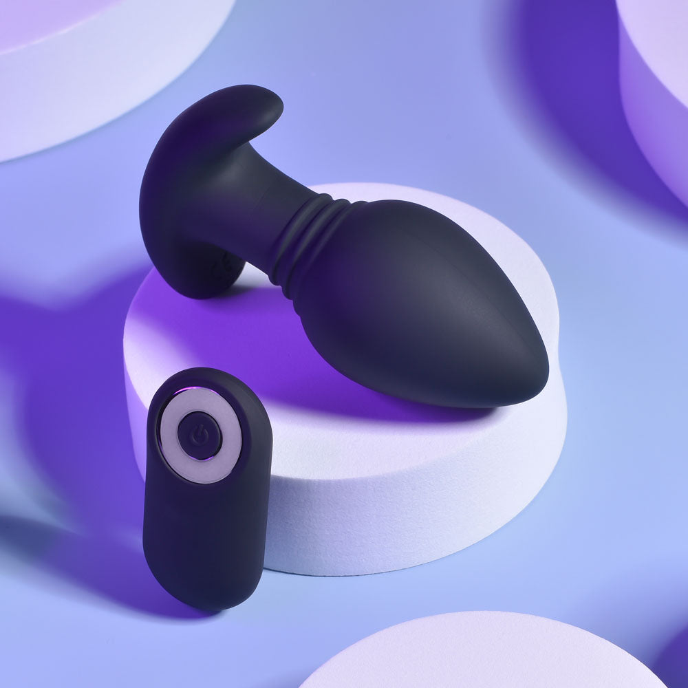 Playboy Pleasure PLUG & PLAY - Black 10.3 cm Vibrating Butt Plug