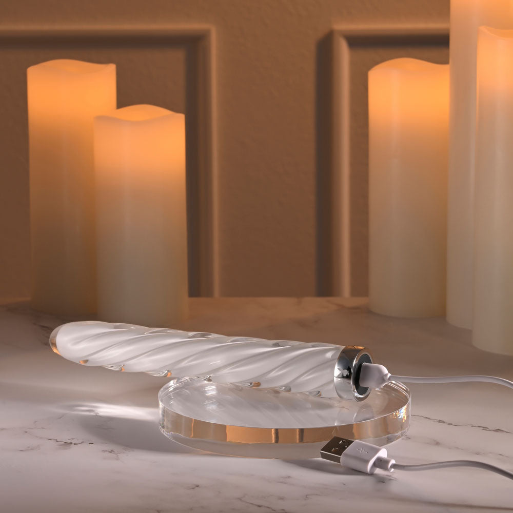 Playboy Pleasure IN A TWIST - White Glass 17.5 cm Vibrator