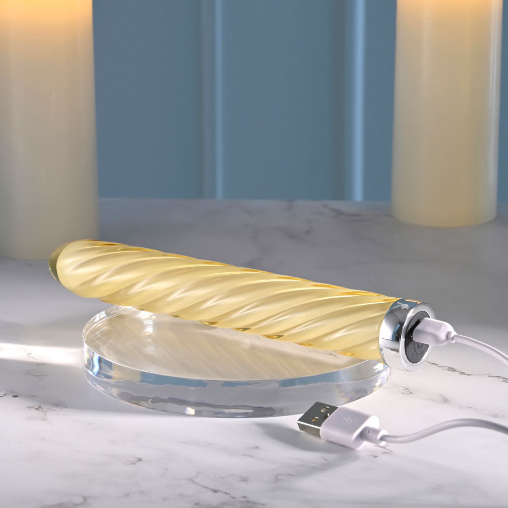 Playboy Pleasure TWIST OF FATE - Yellow Glass 17.5 cm Vibrator